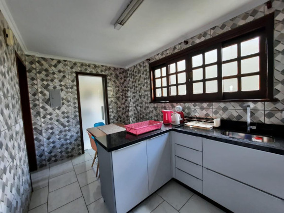 Imagem Casa com 3 Quartos à Venda, 186 m² em Xaxim - Curitiba Imagem Casa com 3 Quartos à Venda, 186 m² em Xaxim - Curitiba