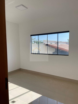 Imagem Casa com 3 Quartos à Venda, 164 m² em Setor Grajaú - Goiânia