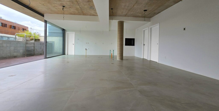 Imagem Imóvel com 3 Quartos à Venda, 374 m² em Três Figueiras - Porto Alegre