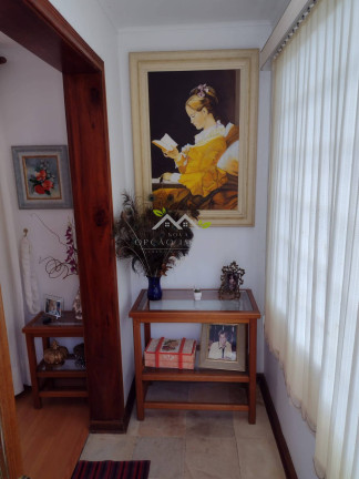 Imagem Casa com 4 Quartos à Venda, 250 m² em Vila Nova Suíça - Campos Do Jordão Imagem Casa com 4 Quartos à Venda, 250 m² em Vila Nova Suíça - Campos Do Jordão