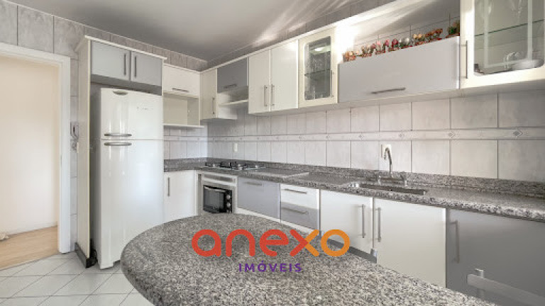 Imagem Imóvel com 3 Quartos à Venda, 232 m² em Velha - Blumenau Imagem Imóvel com 3 Quartos à Venda, 232 m² em Velha - Blumenau