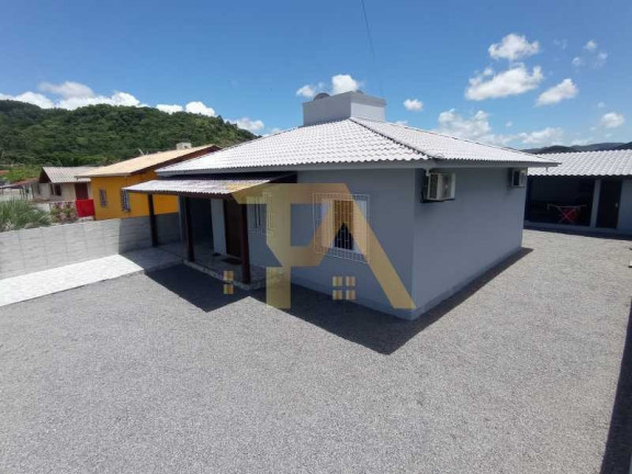 Imóvel com 2 Quartos à Venda, 140 m² em Penha - Paulo Lopes