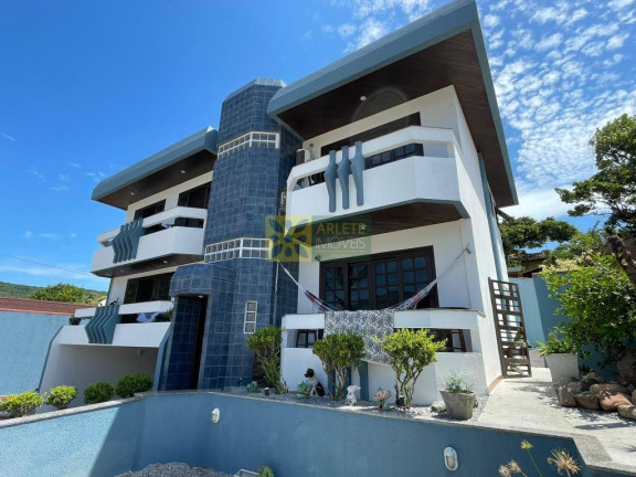 Imagem Casa com 9 Quartos à Venda, 380 m² em Centro - Porto Belo Imagem Casa com 9 Quartos à Venda, 380 m² em Centro - Porto Belo