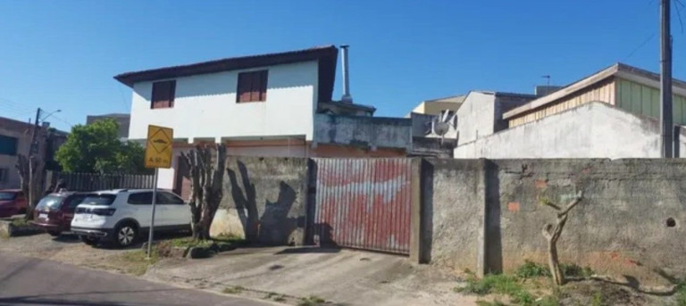 Imagem Casa com 3 Quartos à Venda, 346 m² em Tatuquara - Curitiba Imagem Casa com 3 Quartos à Venda, 346 m² em Tatuquara - Curitiba