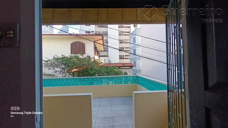 Imagem Casa com 2 Quartos à Venda, 210 m² em Agronômica - Florianópolis Imagem Casa com 2 Quartos à Venda, 210 m² em Agronômica - Florianópolis