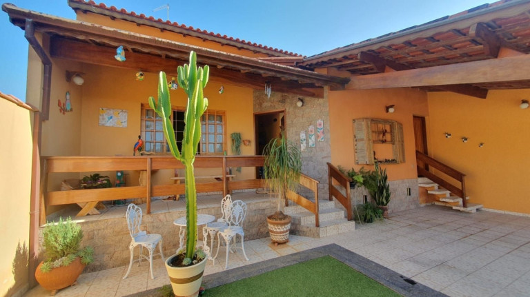 Imagem Casa com 3 Quartos à Venda, 193 m² em Jardim Maria Cândida - Caçapava Imagem Casa com 3 Quartos à Venda, 193 m² em Jardim Maria Cândida - Caçapava