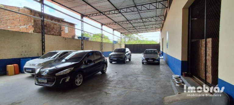 Galpão para Alugar, 732 m² em Coaçu - Eusébio