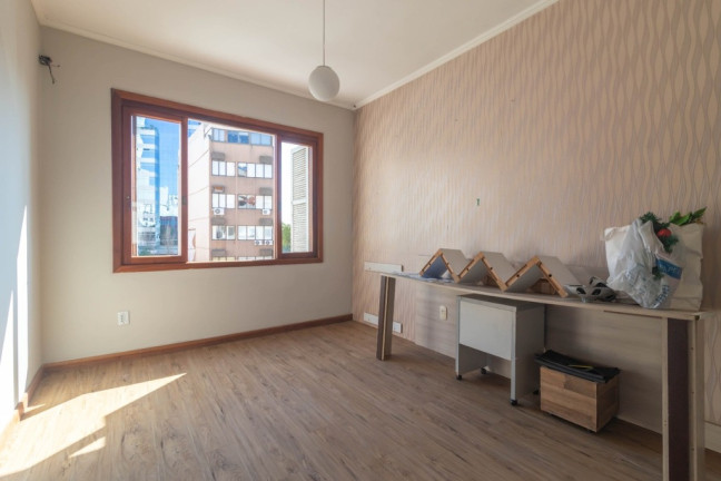 Imagem Imóvel com 3 Quartos à Venda,  em Moinhos De Vento - Porto Alegre