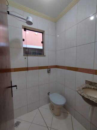 Imagem Sobrado com 3 Quartos à Venda, 215 m² em Alto Do Cardoso - Pindamonhangaba