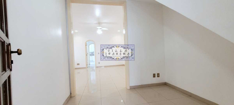 Imagem Imóvel com 2 Quartos à Venda, 102 m² em Copacabana - Rio De Janeiro