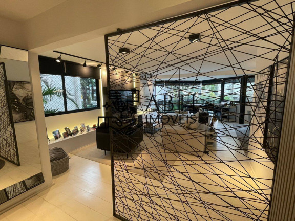 Imagem Apartamento com 4 Quartos à Venda, 247 m² em Aclimação - São Paulo