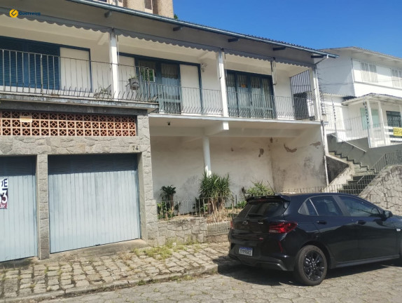 Casa com 3 Quartos à Venda, 307 m² em Centro - Florianópolis
