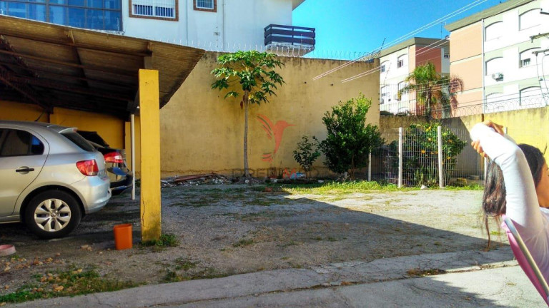 Imagem Casa com 8 Quartos à Venda, 200 m² em Centro - Pelotas