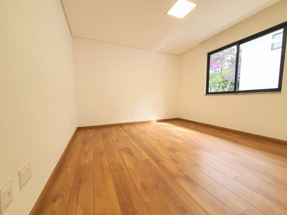 Imagem Casa com 3 Quartos à Venda, 168 m² em Comary - Teresópolis Imagem Casa com 3 Quartos à Venda, 168 m² em Comary - Teresópolis