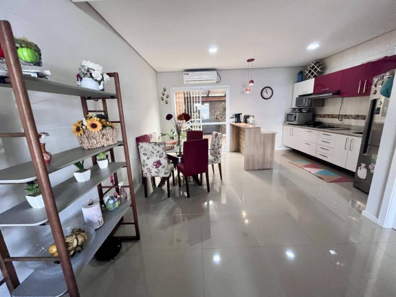 Imagem Sobrado com 3 Quartos à Venda, 147 m² em Igara - Canoas