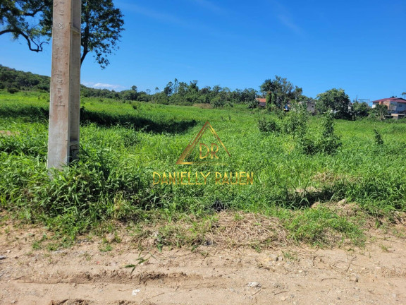 Terreno à Venda, 318 m² em Joinville
