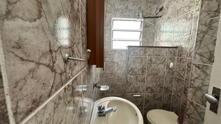 Imagem Apartamento com 2 Quartos à Venda, 60 m² em Guilhermina - Praia Grande