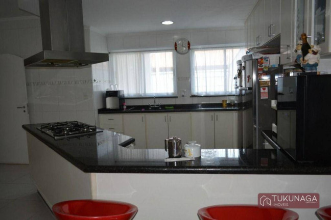 Imagem Sobrado com 5 Quartos à Venda, 451 m² em Vila Galvão - Guarulhos Imagem Sobrado com 5 Quartos à Venda, 451 m² em Vila Galvão - Guarulhos