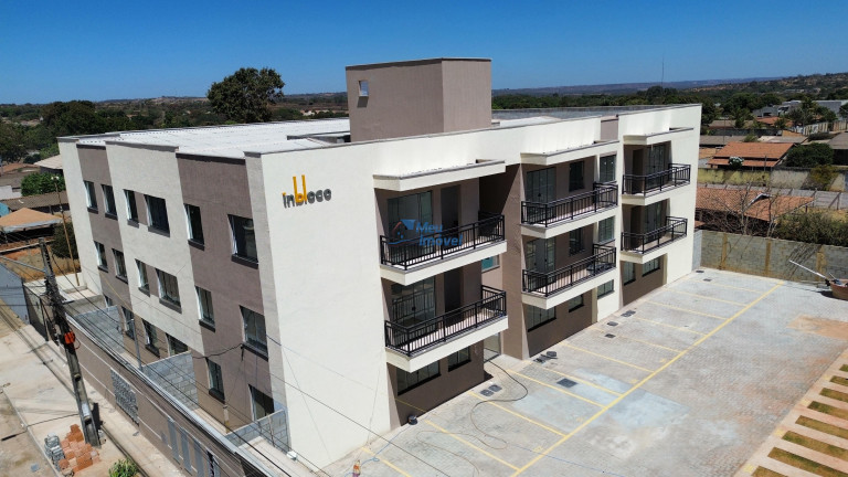 Imagem Imóvel com 3 Quartos à Venda, 66 m² em Jardim Do Ingá - Luziânia