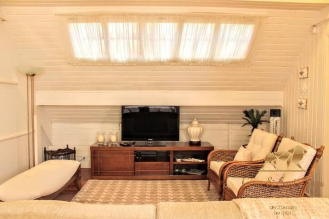 Imagem Casa com 12 Quartos à Venda, 600 m² em Capivari - Campos Do Jordão