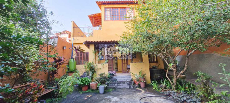 Imagem Imóvel com 5 Quartos à Venda, 300 m² em Santa Teresa - Rio De Janeiro Imagem Imóvel com 5 Quartos à Venda, 300 m² em Santa Teresa - Rio De Janeiro