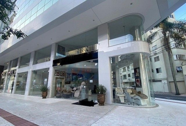 Sala Comercial à Venda, 83 m² em Centro - Balneário Camboriú