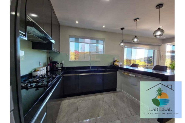 Imagem Casa com 5 Quartos à Venda, 201 m² em João Fernandes - Búzios Imagem Casa com 5 Quartos à Venda, 201 m² em João Fernandes - Búzios