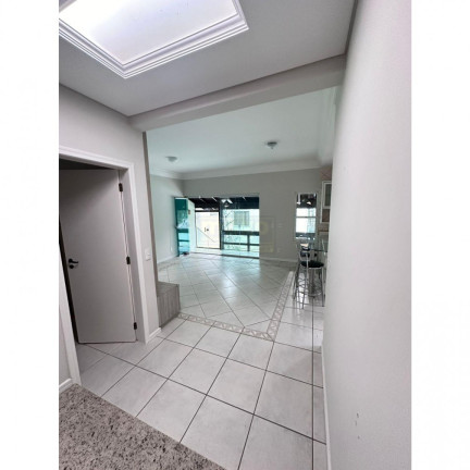Imagem Casa com 3 Quartos à Venda, em Ariribá - Balneário Camboriú Imagem Casa com 3 Quartos à Venda, em Ariribá - Balneário Camboriú