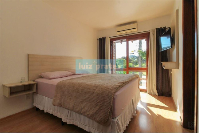 Imagem Casa com 3 Quartos à Venda, 140 m² em Hípica - Porto Alegre