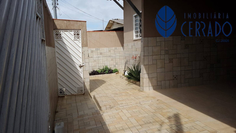 Imagem Casa com 4 Quartos à Venda, 315 m² em Jardim Alexandrina - Anápolis