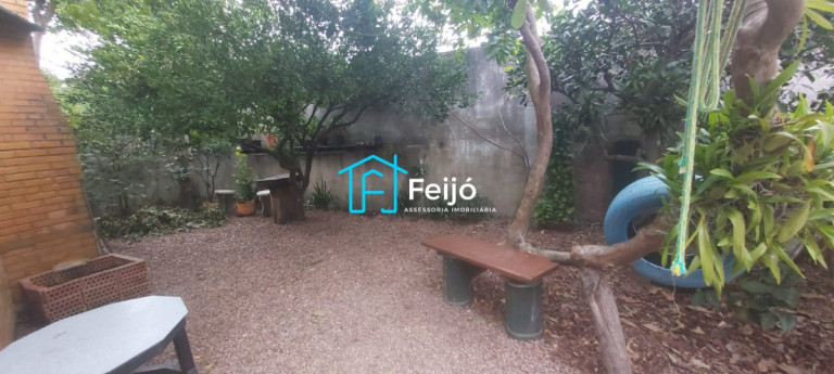 Imagem Casa com 3 Quartos à Venda, 200 m² em Cristal - Porto Alegre Imagem Casa com 3 Quartos à Venda, 200 m² em Cristal - Porto Alegre