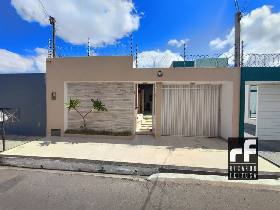Casa com 3 Quartos à Venda, 220 m² em São Luiz - Arapiraca
