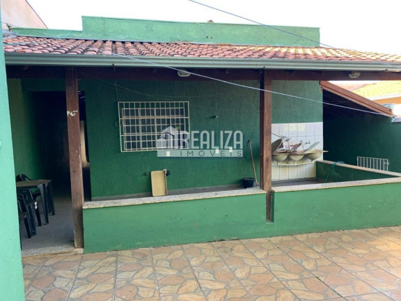 Casa com 2 Quartos à Venda, 200 m² em Conjunto Manoel Mendes - Uberaba