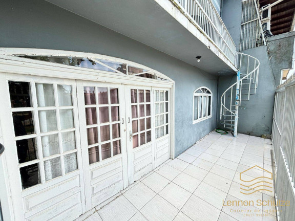 Imagem Sobrado com 6 Quartos à Venda, 225 m² em Centro - Balneário Barra Do Sul