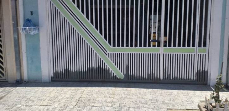 Casa com 2 Quartos à Venda, 108 m² em Parque Arco íris - Taubaté