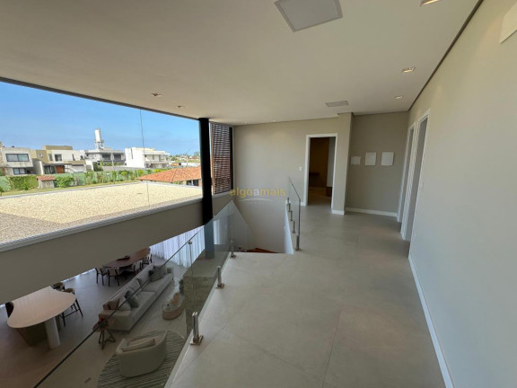 Casa com 4 Quartos à Venda, 210 m² em Condominio Sunset - Xangri-lá