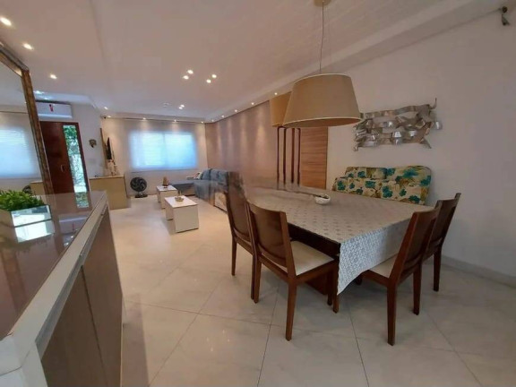 Imagem Casa com 4 Quartos à Venda, 180 m² em Enseada - Guarujá