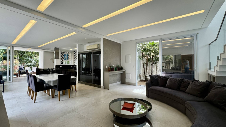 Imagem Casa com 6 Quartos à Venda, 463 m² em Riviera De São Lourenço - Bertioga Imagem Casa com 6 Quartos à Venda, 463 m² em Riviera De São Lourenço - Bertioga