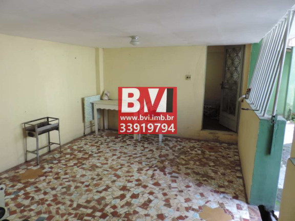 Imagem Casa com 7 Quartos à Venda, 300 m² em Vista Alegre - Rio De Janeiro