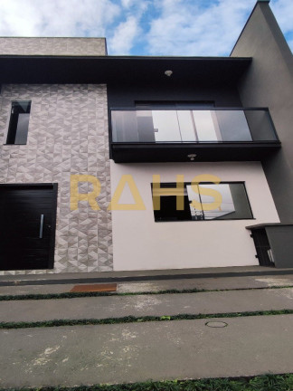Imagem Casa com 2 Quartos à Venda, 63 m² em Iririú - Joinville Imagem Casa com 2 Quartos à Venda, 63 m² em Iririú - Joinville