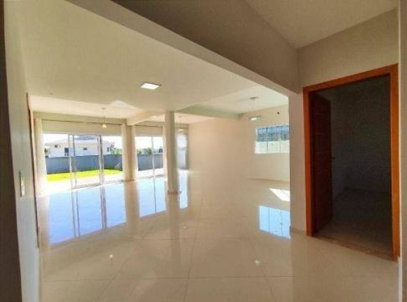 Imagem Casa com 4 Quartos à Venda, em Campo Novo - Bragança Paulista Imagem Casa com 4 Quartos à Venda, em Campo Novo - Bragança Paulista