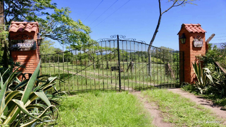 Imagem Casa com 5 Quartos à Venda, 207.606 m² em Tarumã - Viamão
