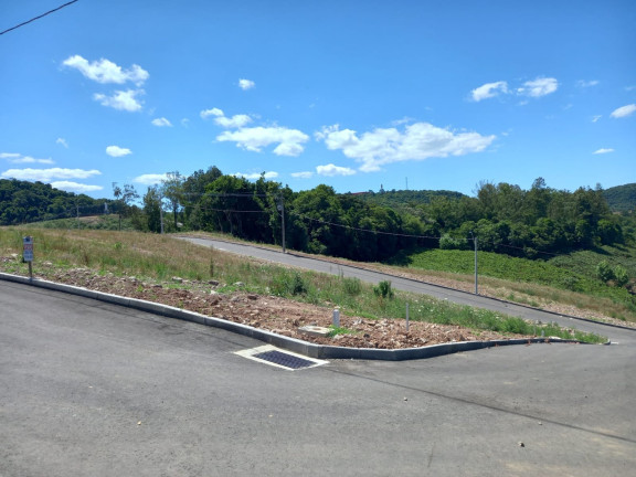 Imagem Terreno à Venda, 240 m² em Sao Joao - Bento Gonçalves Imagem Terreno à Venda, 240 m² em Sao Joao - Bento Gonçalves