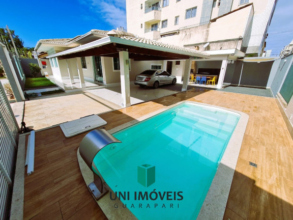Casa com 4 Quartos à Venda, 360 m² em Praia Do Morro - Guarapari