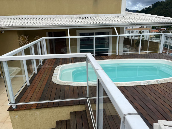Apartamento com 2 Quartos à Venda, 57 m² em Várzea - Teresópolis