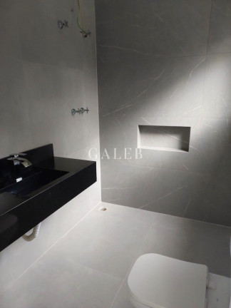 Imagem Casa com 4 Quartos à Venda, 306 m² em Condomínio Figueira Garden - Atibaia Imagem Casa com 4 Quartos à Venda, 306 m² em Condomínio Figueira Garden - Atibaia