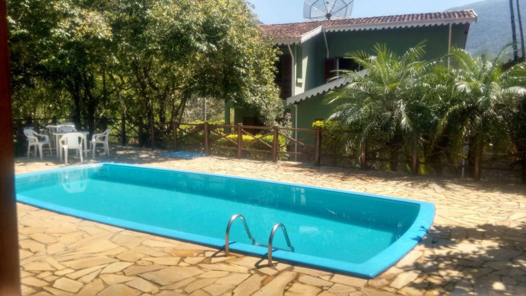 Chácara com 3 Quartos à Venda, 480 m² em Alto Do Piracuama - Pindamonhangaba