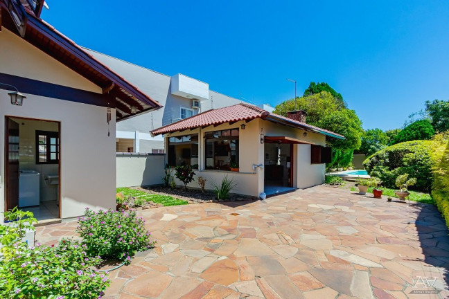 Imagem Casa com 4 Quartos à Venda, 210 m² em Niterói - Canoas