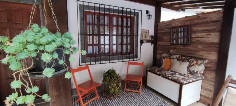 Imagem Casa com 3 Quartos à Venda, 100 m² em Albuquerque - Teresópolis Imagem Casa com 3 Quartos à Venda, 100 m² em Albuquerque - Teresópolis