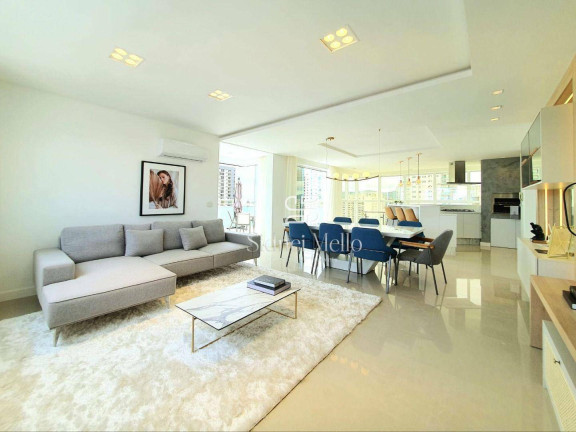 Imagem Cobertura com 4 Quartos à Venda, 240 m² em 2 Quadra Centro - Balneário Camboriú